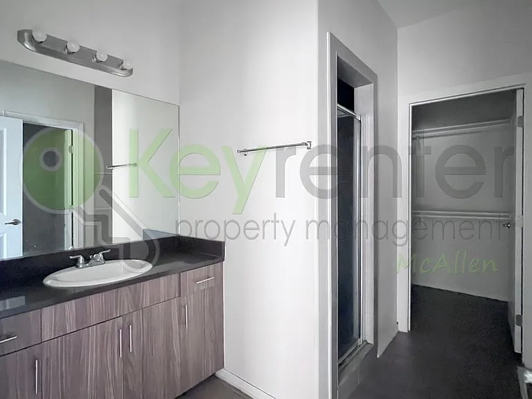 1609 W Cortlandt St #3 — Photo 15