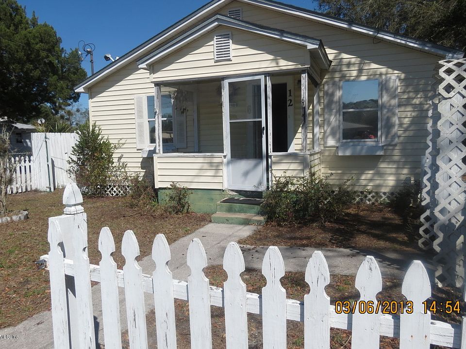 1st image of 12 Oakridge Avenue