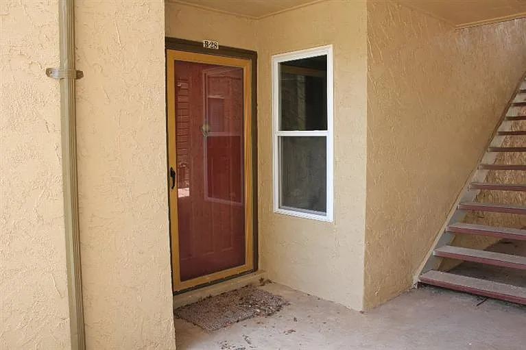 8601 Memphis Dr #28 — Photo 4