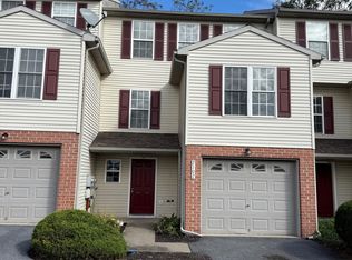 2102 Autumn Ct, Lebanon, PA 17042