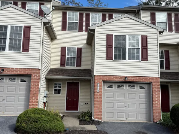 2102 Autumn Ct, Lebanon, PA 17042