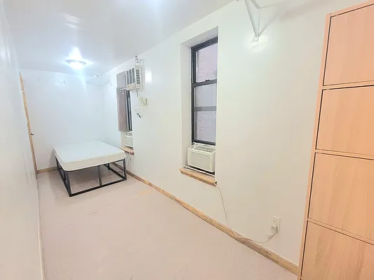 Rented by Downtown Mgt & Realty LLC | media 15