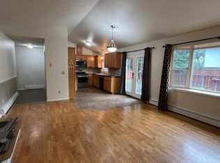 1820 Shadetree Cir, Anchorage, AK 99502