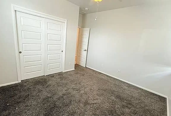 5th image of 4573 W Ivanhoe St #1