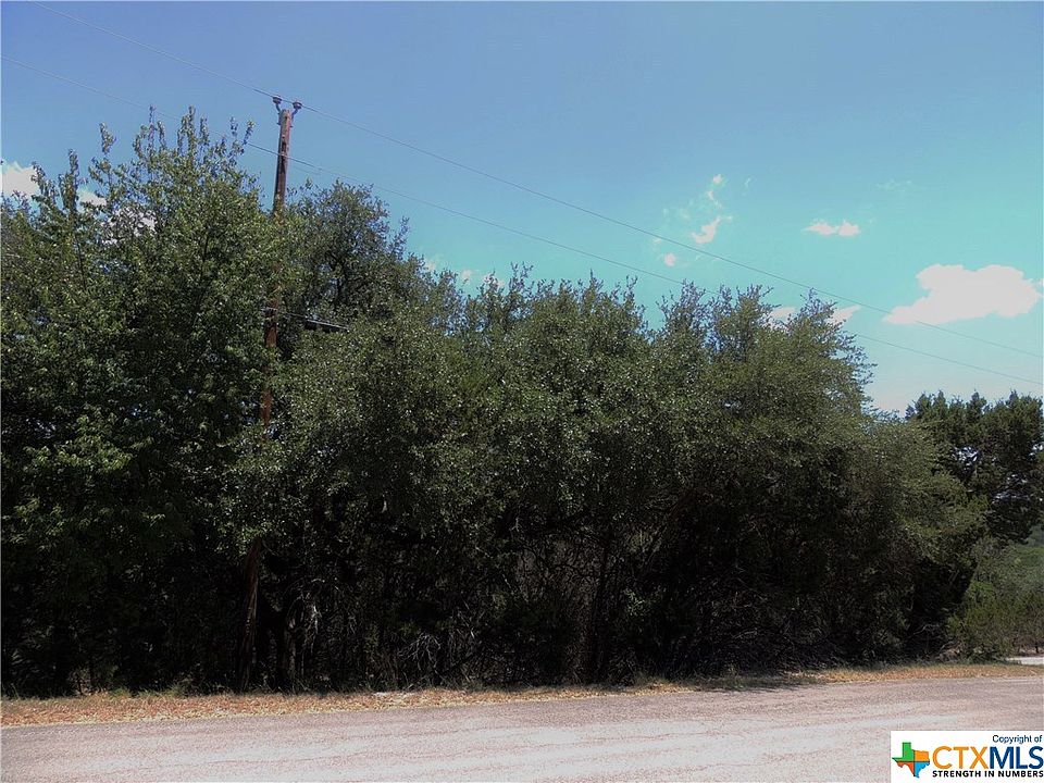 2nd image of 1625 Rose Ln