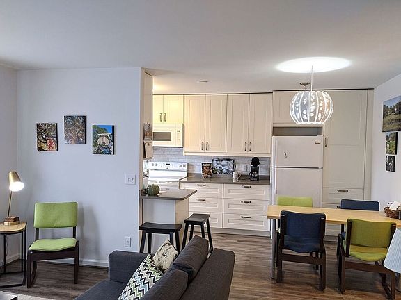 2nd image of 708 S Henry St APT 9