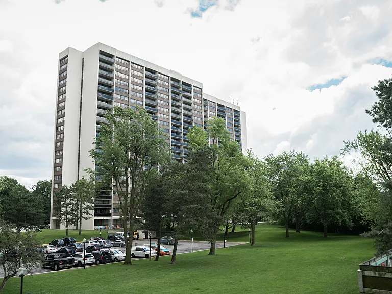 65 Wynford Heights Cres — Photo 14