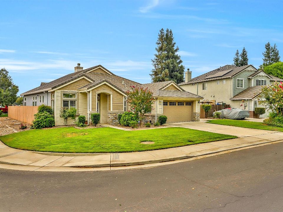 1st image of 792 Heartland Dr