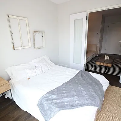 Rented by Nooklyn NYC LLC | media 95