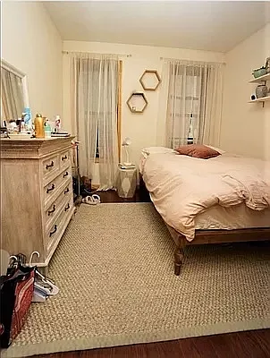 Rented by Universal Realty Group | media 14