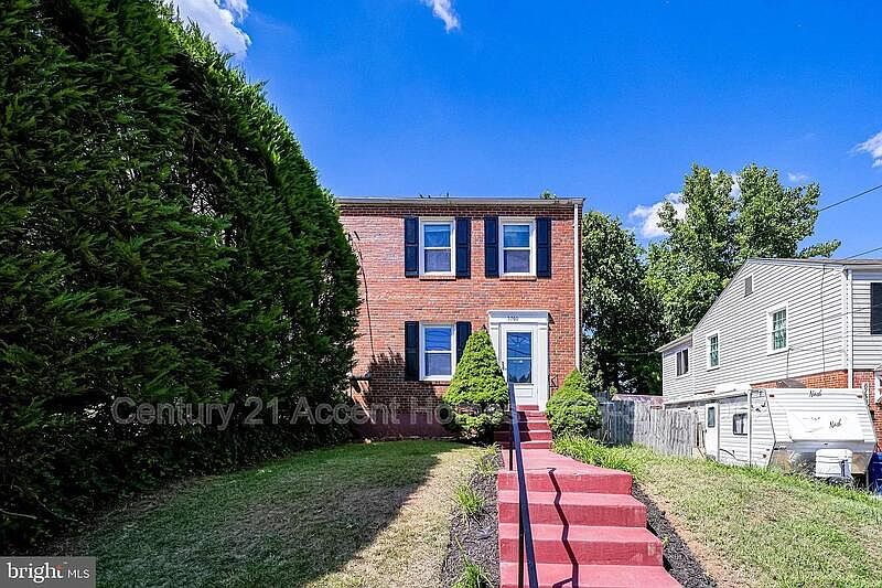 1st image of 5760 Biscayne Dr