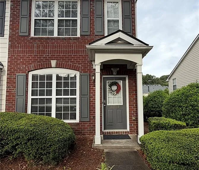 3381 Hidden Cove Cir — Photo 1