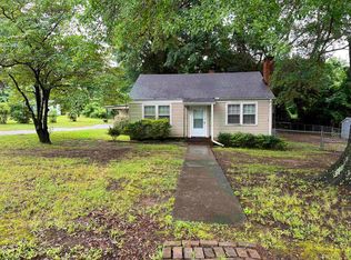 114 Church Street Ext, Wellford, SC 29385