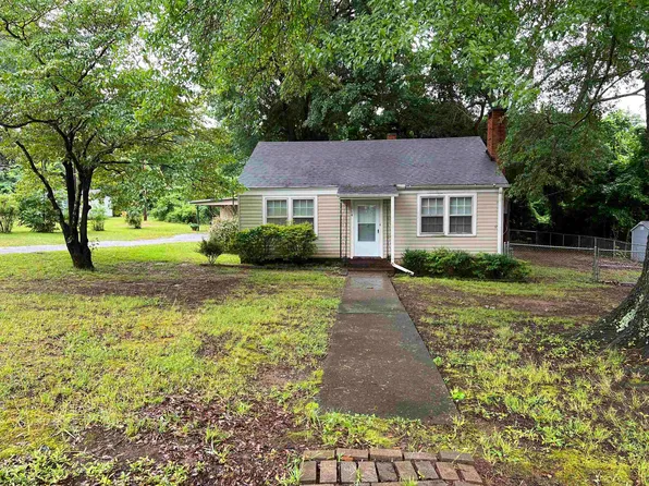 114 Church Street Ext, Wellford, SC 29385