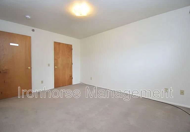 813 W Villard St #76 — Photo 17