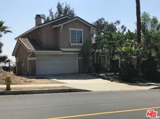 11842 Edgecliff Ave, Sylmar, CA 91342