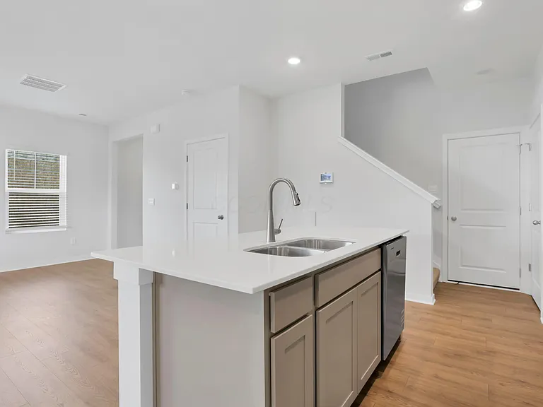 6302 Marinelli Dr N — Photo 13