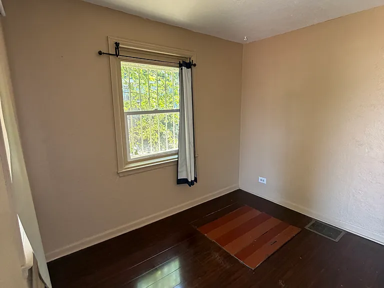 1635 Verbena St — Photo 8