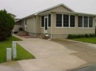 13906 Sailing Rd, Ocean City, MD 21842