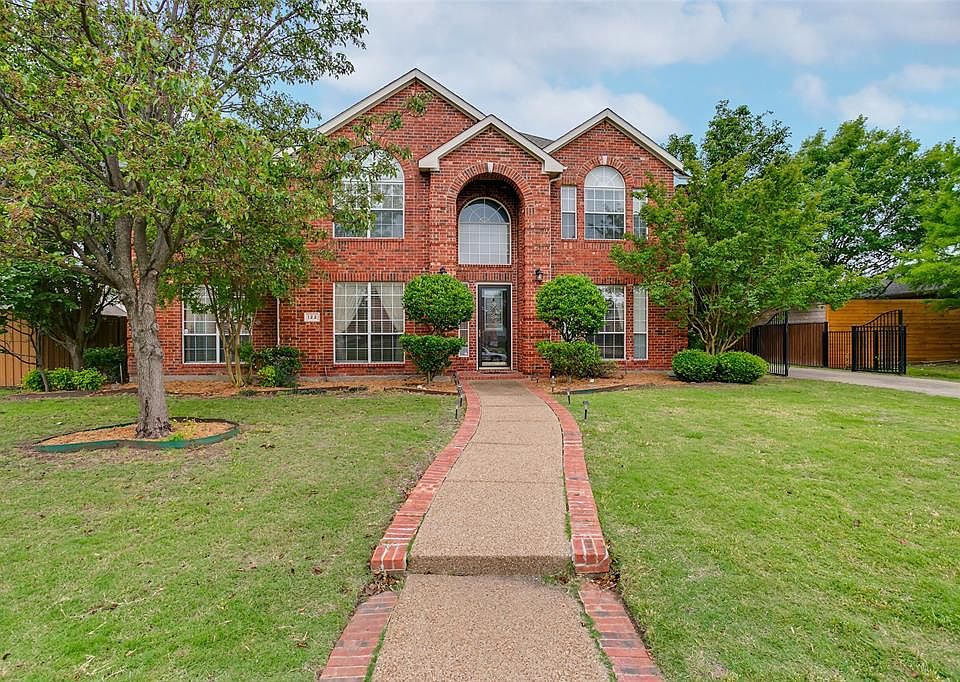 1st image of 122 Carolyn Ln