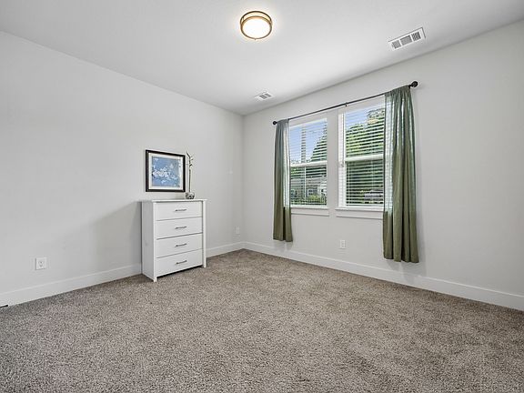4th image of 3806 Vandervort Dr