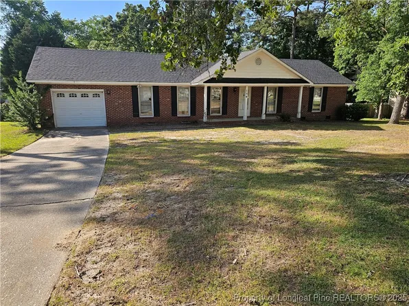 156 Bienville Dr, Fayetteville, NC 28311