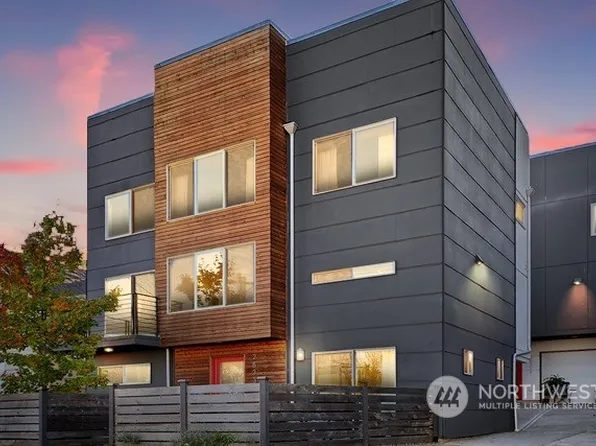 2833 SW Yancy Street, Seattle, WA 98126