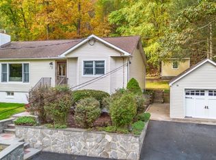 23 Tamarack Rd, Andover, NJ 07821