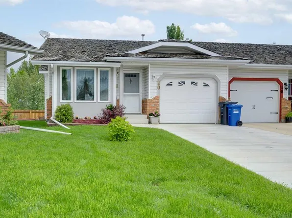 20 S Cosgrove Close, Red Deer, AB T4P 3N5