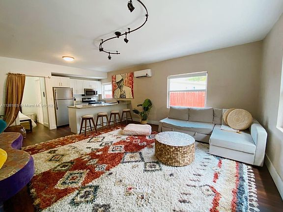 2nd image of 274 NW 32nd St APT 6