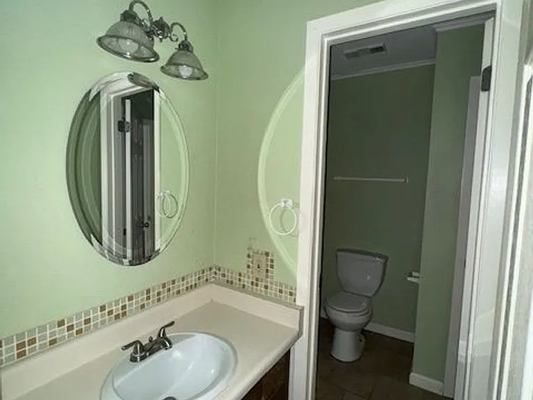 4250 Calallen Dr #3 — Photo 15