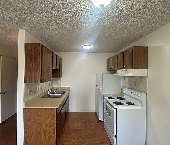 2264 Dexter Dr #301 — Photo 4