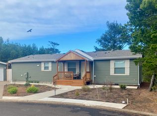 1220 SW Sailfish Loop, Waldport, OR 97394