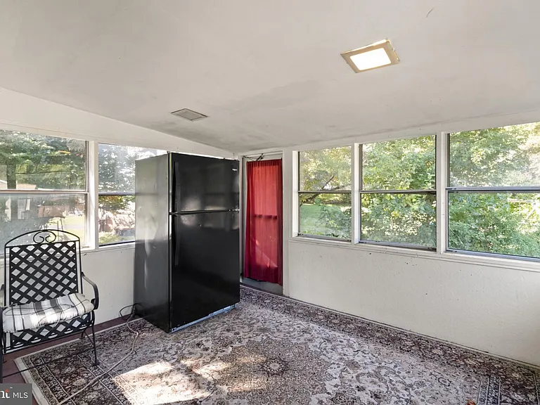 14815 Empire St — Photo 12