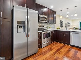 8562 Springfield Oaks Dr, Springfield, VA 22153