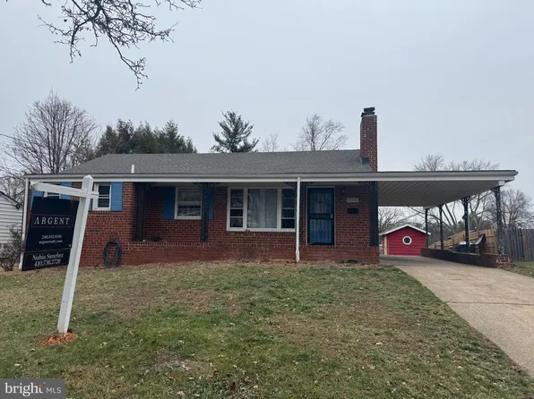 8304 Larchwood St, Hyattsville, MD 20784