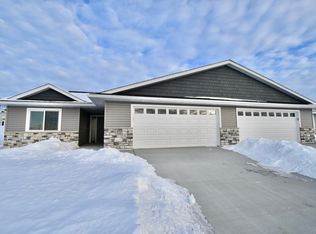 310 11th St, Goodhue, MN 55027