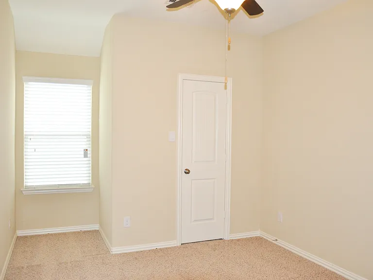 18111 Tall Chestnut St — Photo 14