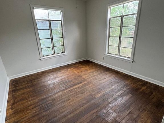 5th image of 122 COLGLAZIER AVE