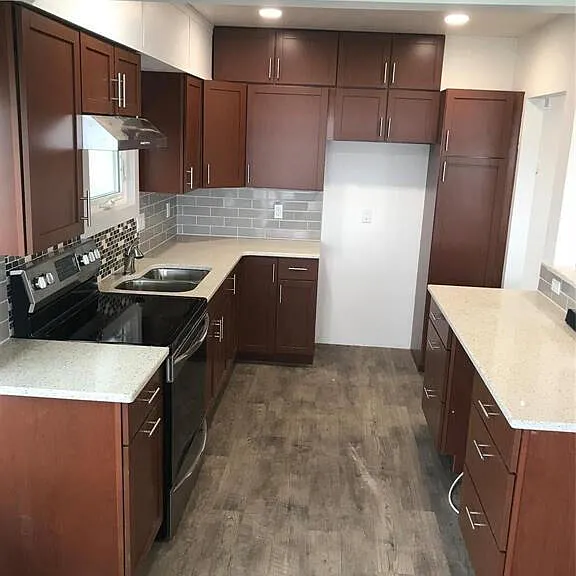381 E Shore Dr — Photo 8