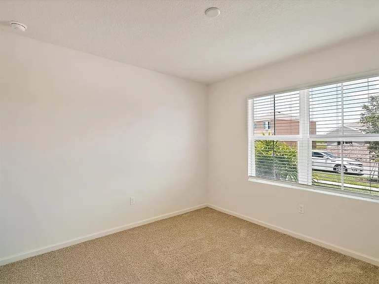 10695 SW Prato Way — Photo 7