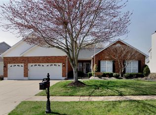 245 Harbour Pointe Dr, Grover, MO 63040