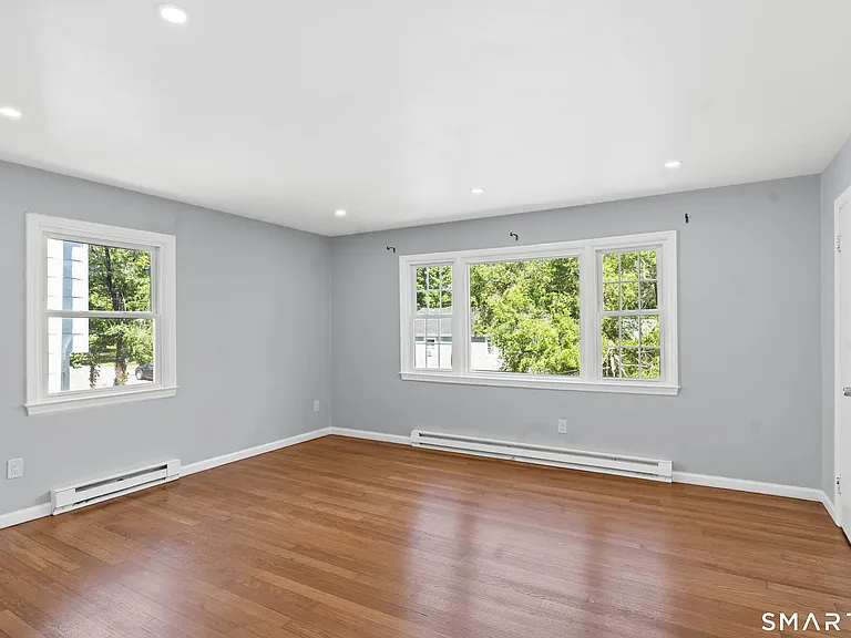 22 Irving Pl #2 — Photo 10