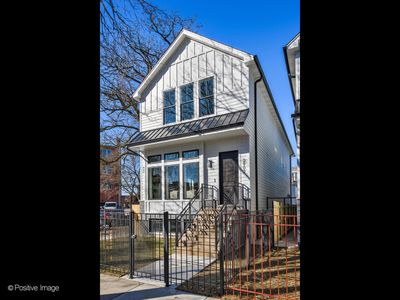 1727 W Barry Ave, Chicago, IL, 60657