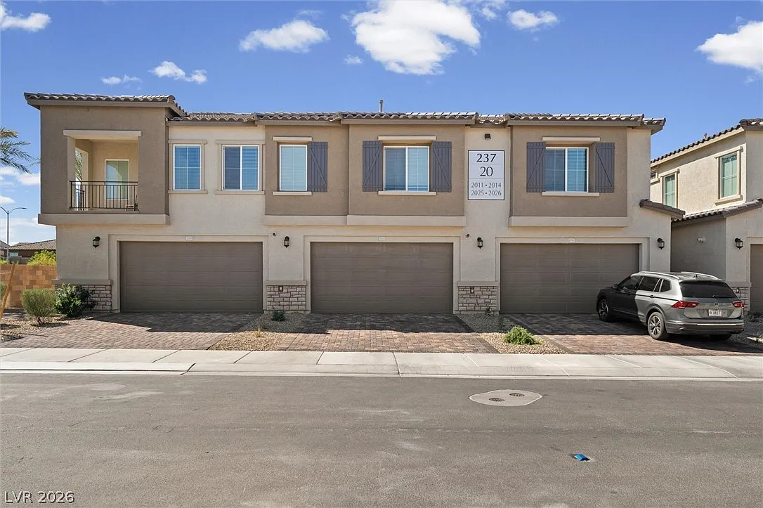 Building Photo - 237 Callen Falls Ave #2011