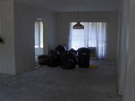 Dining (remodeling)