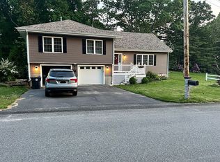 5 Shale Ridge, Cumberland, RI 02864