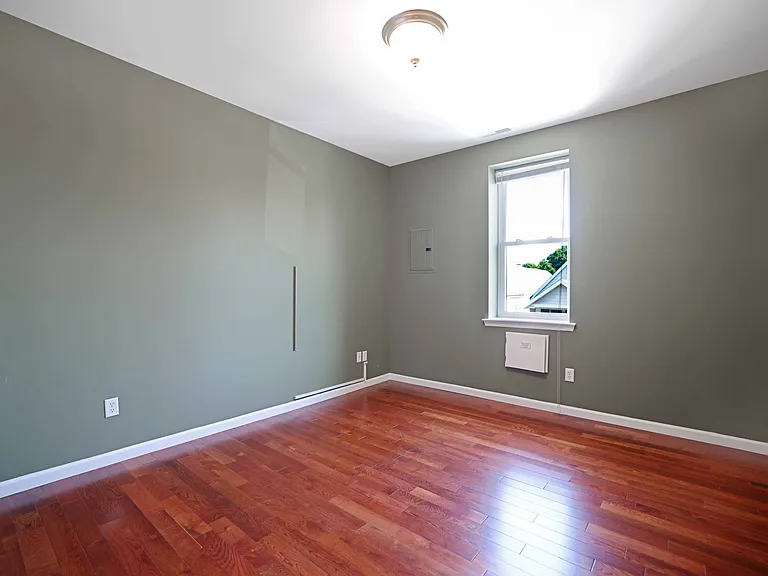 5200-5208 Wilson Ave #5204 — Photo 17