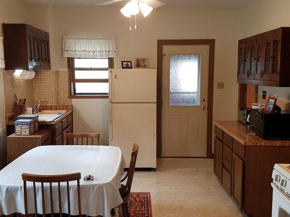 1633 Main Ave, Sheboygan, WI 53083 Zillow