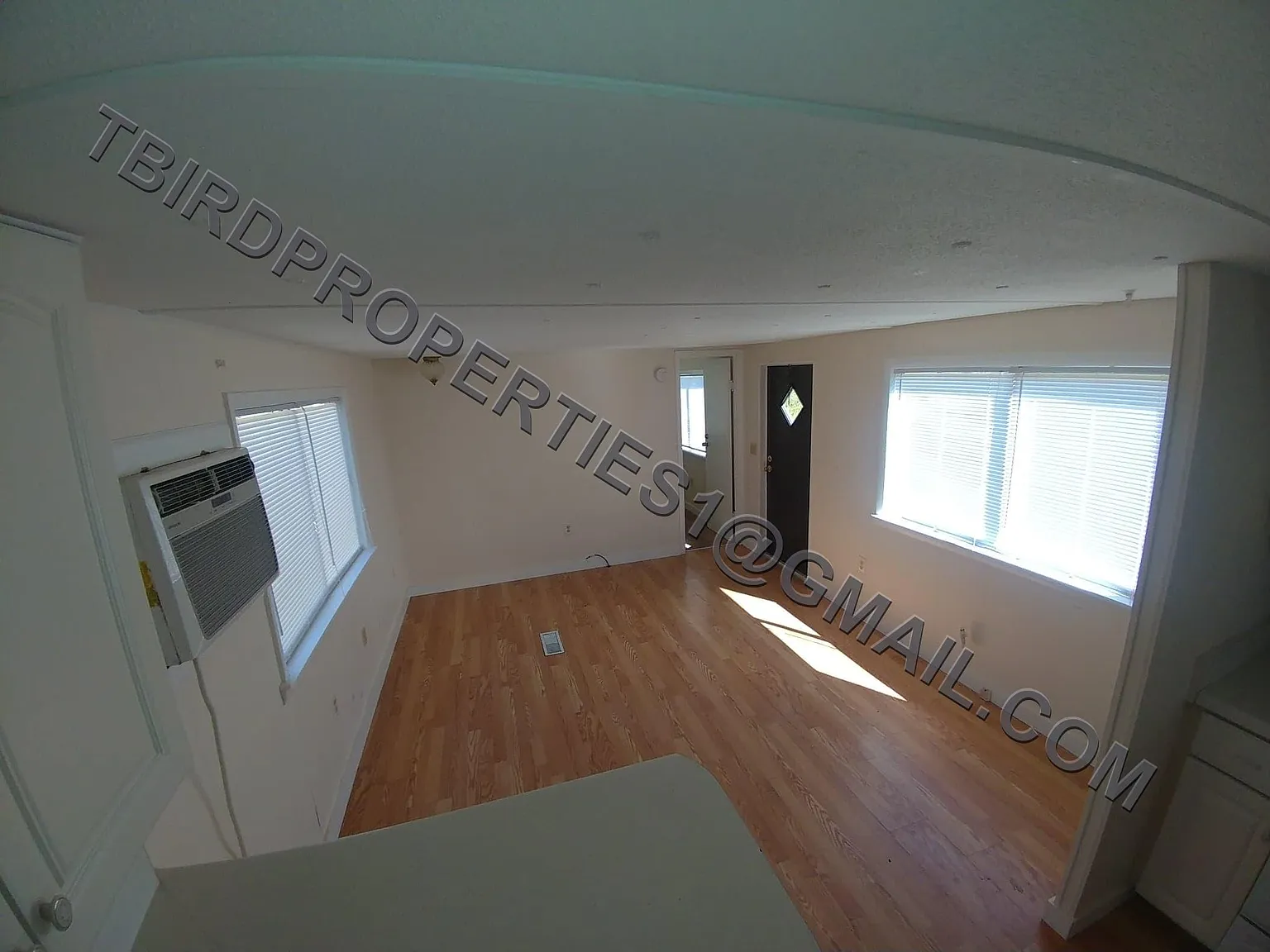 2 bed, 1.5 bath, $950 — Photo 2